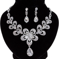 Набор 2 предмета: серьги, колье &laquo;Шальная императрица&raquo; цветок, цвет белый в серебре, 45 см