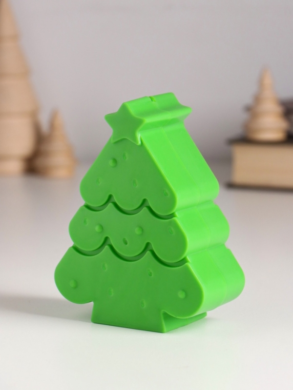 Сувенир пластик свет "Ёлочка со звездой" 3хLR1130 8,5х4х10,8 см