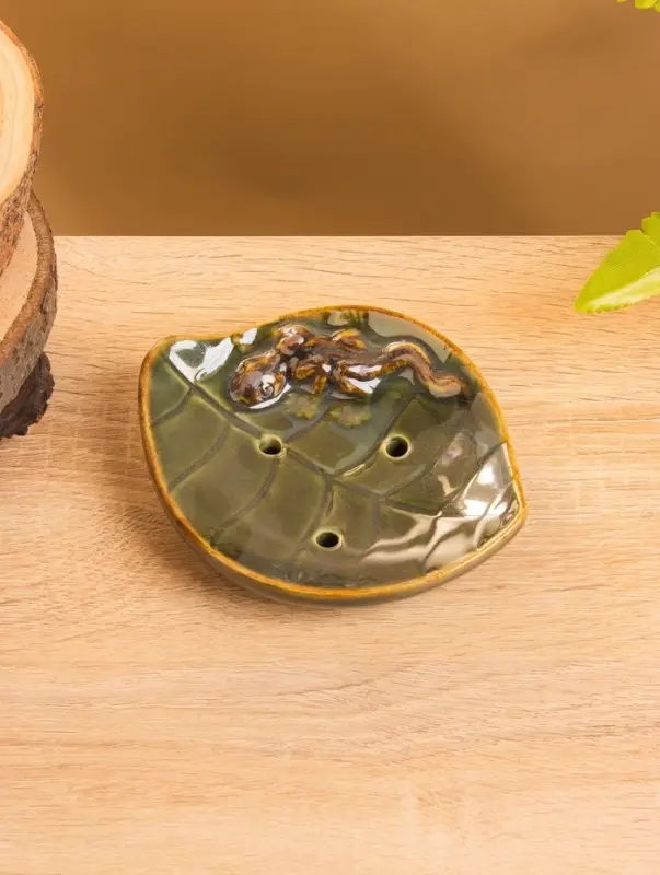 Мыльница "Геккон на листочке" керамика, цв. зелёный, 13х11х2,5 см