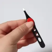 Пинцет скошенный, узкий, с резиновой вставкой, 9.5 см, МИКС