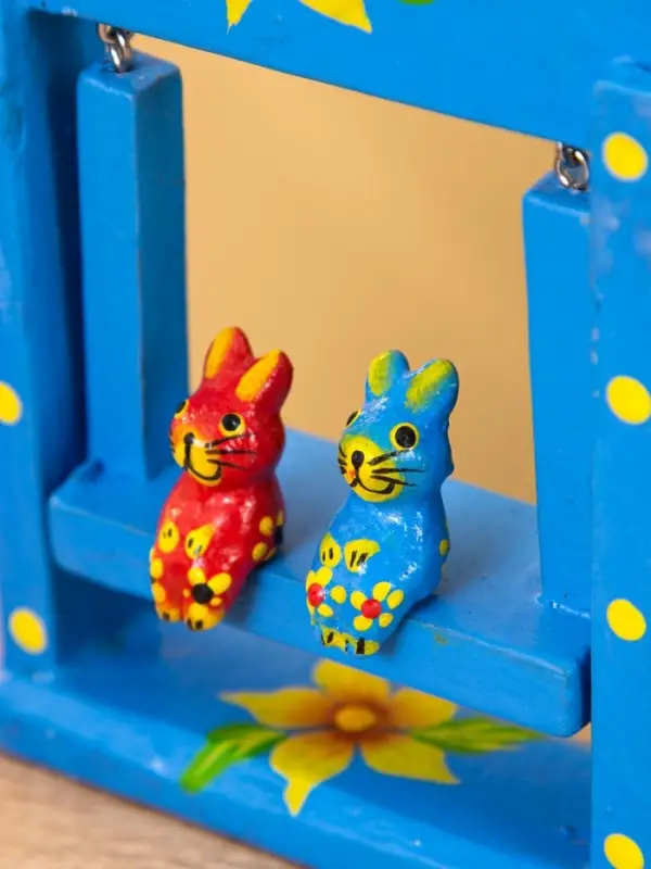 Сувенир "Зайки на качелях" дерево 11х5,4х14,4 см, цв. синий