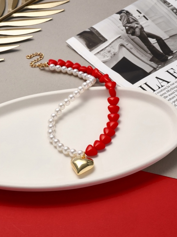 Бусы с жемчугом &laquo;Сердце&raquo; бусины, красно-белый в золоте