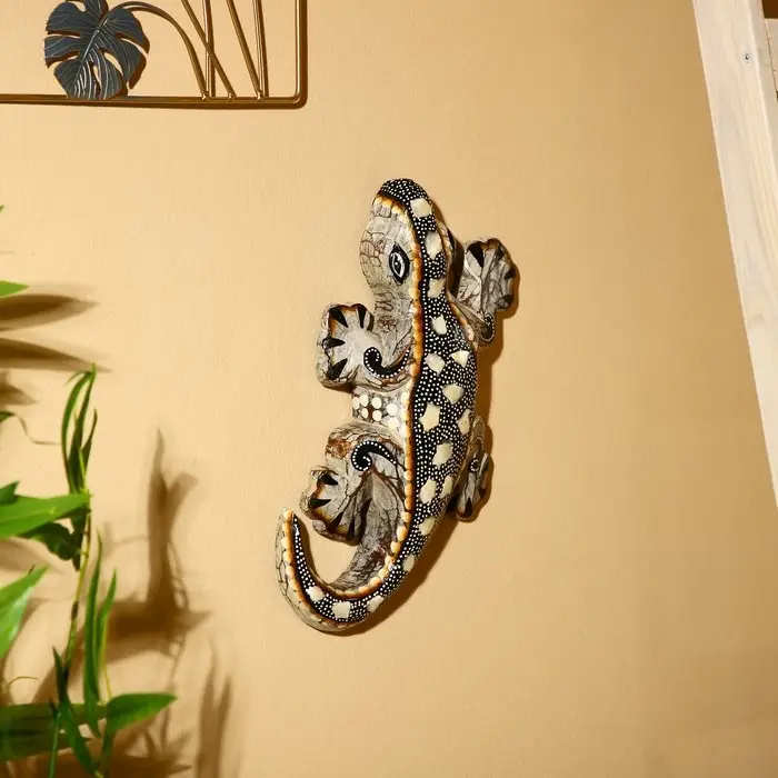 Сувенир "Геккон" албезия 35х20х6 см