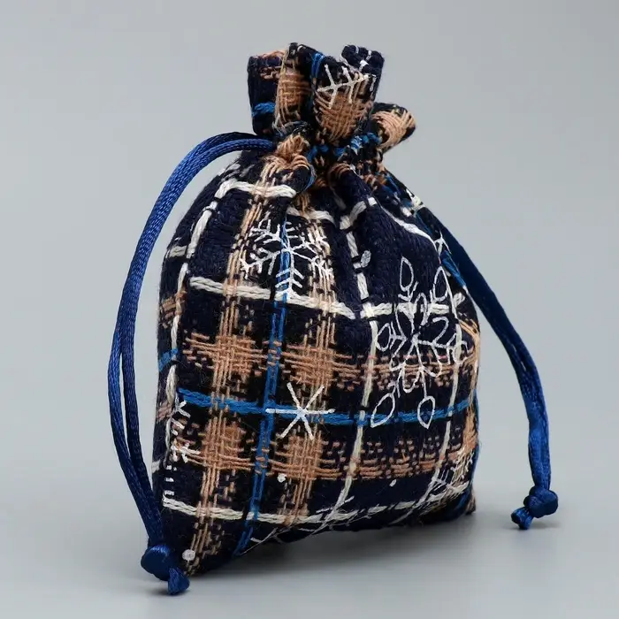 Мешочек подарочный холща &laquo;Снежный лес&raquo;, снежинки, 10 х 12 см +/- 1.5 см