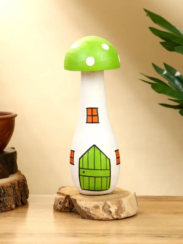 Сувенир &laquo;Домик Грибок&raquo;, 10&times;10&times;21.5 см, дерево, бело-зелёный