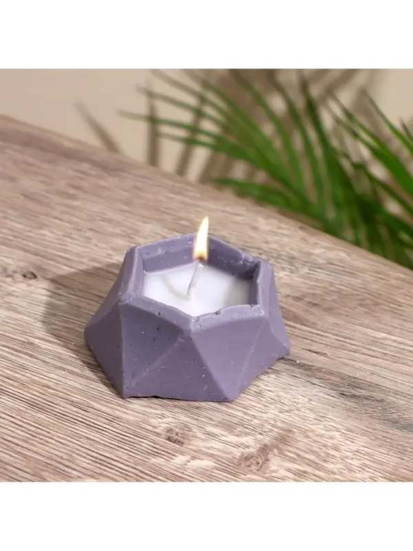 Свеча шестиугольная 6х6х3 см, соевый воск