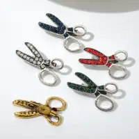 Брошь &laquo;Ножницы&raquo;, цвет МИКС (неделимая фасовка 12 шт., цена за шт.)