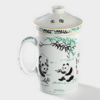 Кружка керамическая с крышкой и ситом &laquo;Панды&raquo;, 300 мл, цвет белый