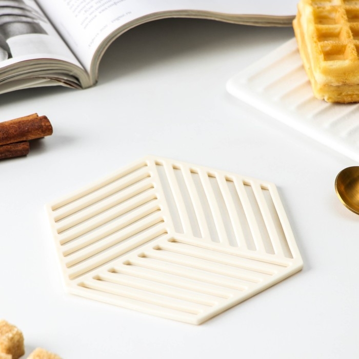 Подставка под горячее силиконовая, 13&times;11,5&times;0,3 см, цвет белый