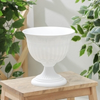 Кашпо уличное на ножке &laquo;Ангара&raquo;, 3 л, белое