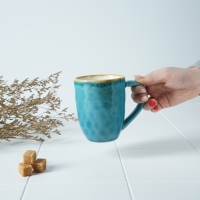 Кружка фарфоровая Magistro &laquo;Церера&raquo;, 400 мл, цвет голубой