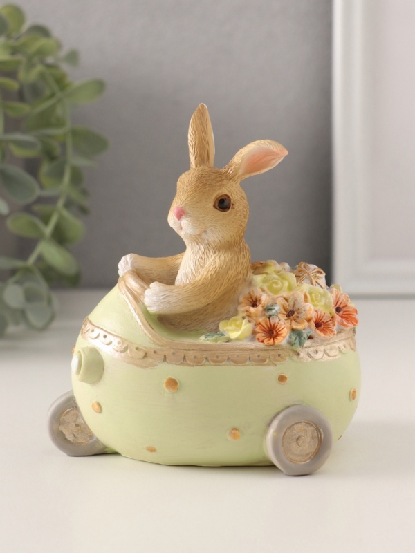 Сувенир полистоун "Зайчик на трёхколёсной машинке с цветами" 10х6,5х11,5 см