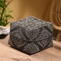 Корзинка плетеная "Бонтанг" бамбук 24х24х15 см, тёмная