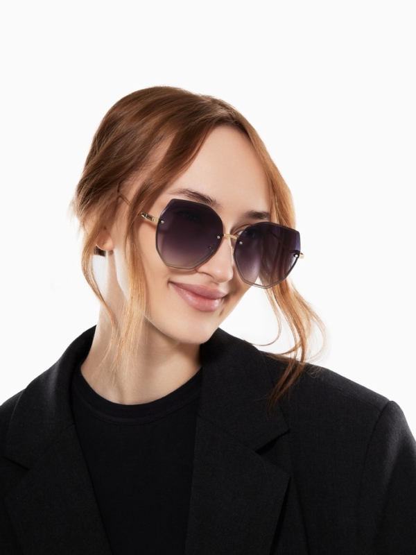 Очки солнцезащитные uv 400, дужка 14.7 см, ширина 13.8 см, линза 5.7&times;6 см