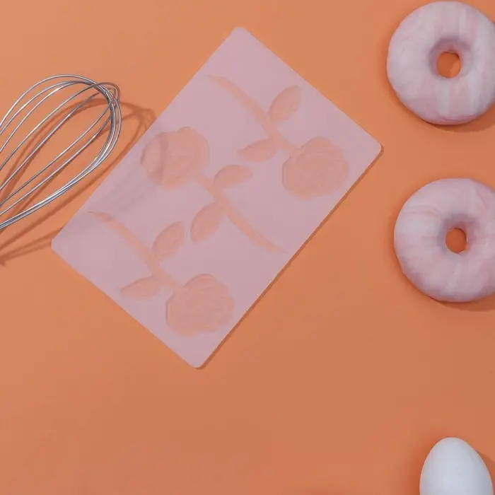 Форма для шоколада &laquo;Розы&raquo;, силикон, 3 ячейки, 19&times;12.5&times;0.1 см, прозрачная