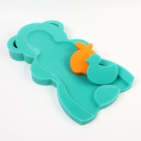 Подкладка для купания макси &laquo;Мишка&raquo;, цвет зеленый, 55х30х6см