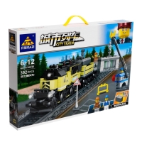 Конструктор ЖД &laquo;Грузовой тепловоз&raquo;, работает от батареек, 392 детали