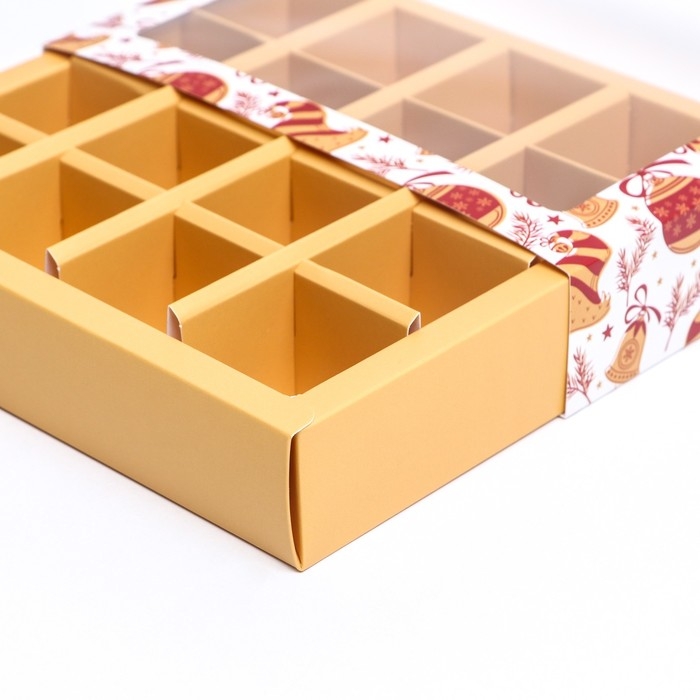 Новый год. Коробка под 16 конфет, 17,7х17,7х3,8 см, кондитерская упаковка