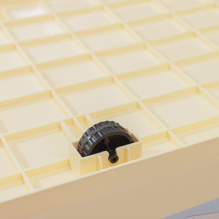 Контейнер для хранения с крышкой 50 л, 59&times;39&times;32 см, на колёсиках, цвет слоновая кость