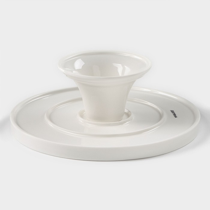 Подставка для тортов и десертов фарфоровая Доляна &laquo;Глория&raquo;, d=21,5 см, цвет белый