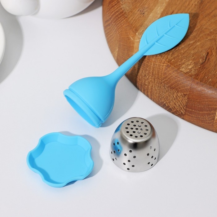 Ситечко для чая Доляна &laquo;Листок&raquo;, нержавеющая сталь 304, цвет голубой