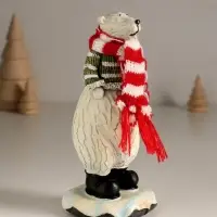 Сувенир полистоун "Медведь в полосатом свитере и шарфе" МИКС 7х6,5х16 см