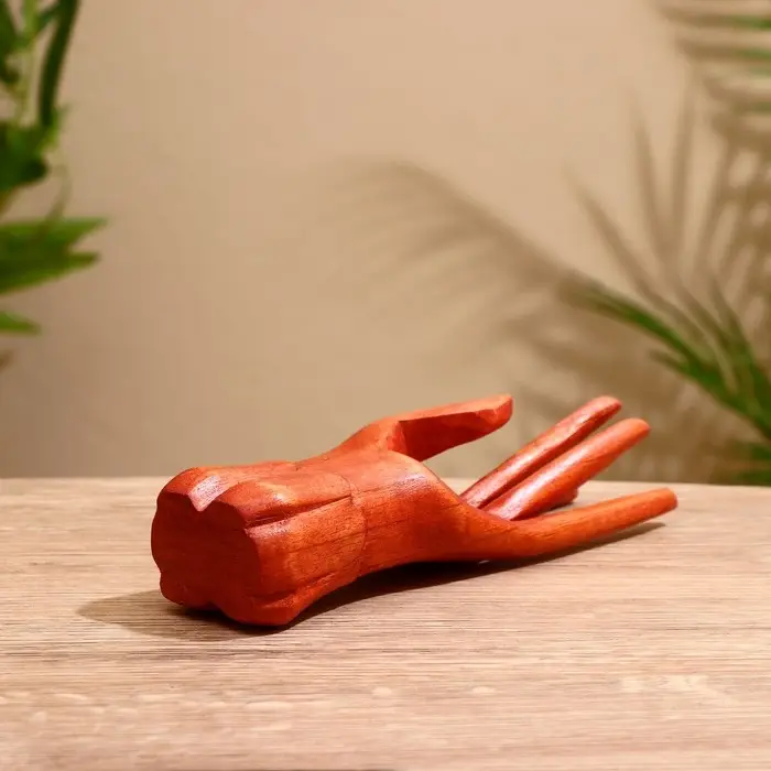 Подставка под кольца дерево "Кисть" 6х6х20 см