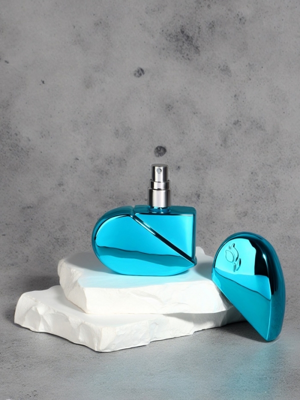 Флакон для парфюма &laquo;Сердце&raquo;, стеклянный, с распылителем, 25 мл, цвет голубой