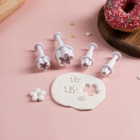 Набор плунжеров кондитерских Доляна &laquo;Ромашка&raquo;, 4 шт, d=3,3/2,4/2,1/2 см