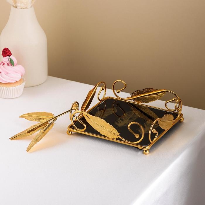 Салфетница &laquo;Перо&raquo;, 17&times;17&times;6 см, цвет металла золотой