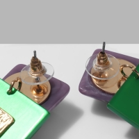 Серьги акрил &laquo;Квадро&raquo;, цвет зелёно-фиолетовый в золоте