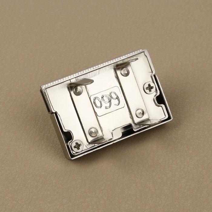 Застёжка для сумки, 4 &times; 2,8 см, цвет жемчужный серебряный