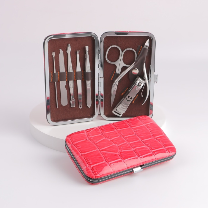 Набор маникюрный &laquo;Рептилия&raquo;, 8 предметов, в футляре, цвет красный