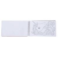 Книга с наклейками и трафаретами &laquo;Альбом дизайнера. Волшебные единороги&raquo;