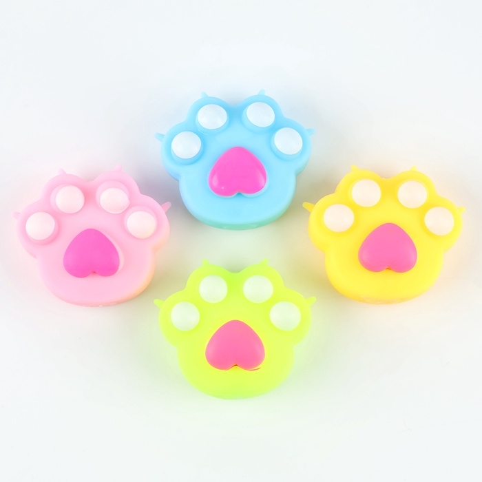 Мялка &laquo;Лапка&raquo; с пастой, цвета МИКС