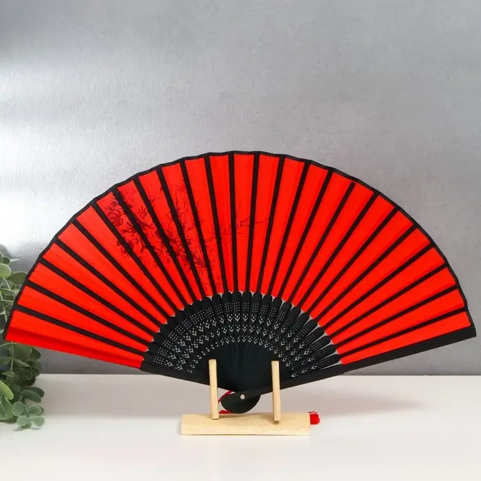 Веер бамбук, текстиль h=23 см "Веточка сакуры" красный, с кисточкой