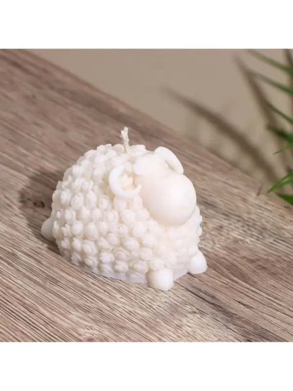 Свеча Свеча "Барашек" 4х4,5х6 см, соевый воск