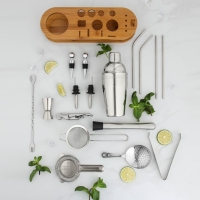 Набор бармена &laquo;Компанийский&raquo;, 17 предметов на подставке