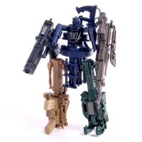 Робот &laquo;Винтовка&raquo;, трансформируется, с металлическими элементами