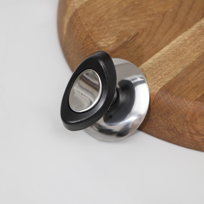 Ручка для крышки на посуду Доляна &laquo;Помощник&raquo;, d=6 см, цвет чёрный