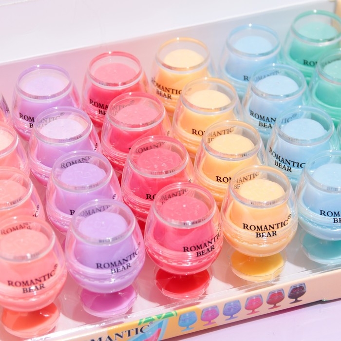 Бальзам для губ &laquo;Бокал&raquo;, микс цветов и ароматов, светящийся в темноте