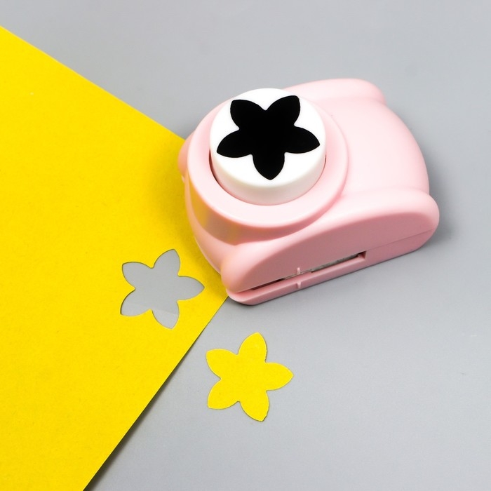 Дырокол фигурный "Цветочек" d=2,5 см 5х5х4 см МИКС