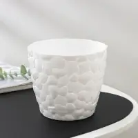 Горшок с поддоном &laquo;Камни&raquo;, 1,4 л, белый