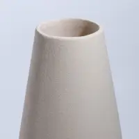 Ваза керамика настольная "Банни" h=20х10 d=6,5 см, белый