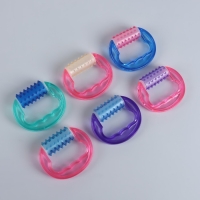 Массажёр универсальный, 11,5 &times; 10 &times; 3 см, цвет МИКС