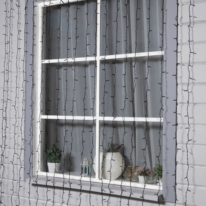 Гирлянда &laquo;Занавес&raquo; 2 &times; 3 м, IP44, УМС, тёмная нить, 760 LED, свечение белое, мерцание, 220 В