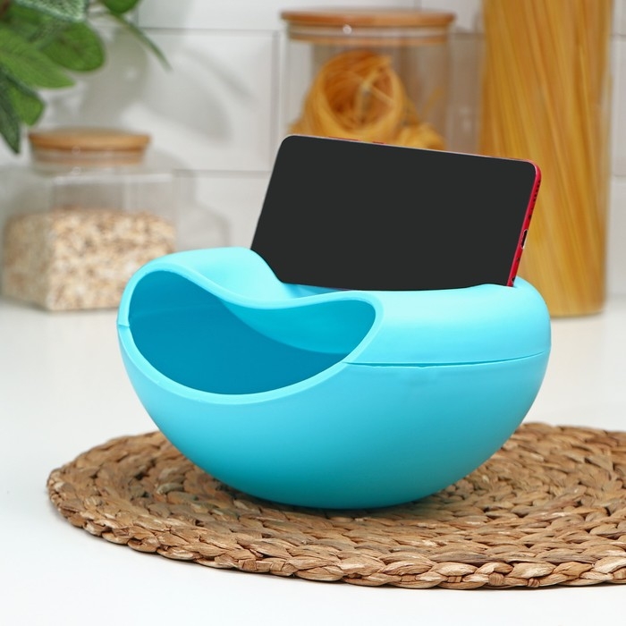 Тарелка пластиковая для семечек и орехов &laquo;Плэтэр&raquo;, 20&times;11 см, с подставкой для телефона, цвет МИКС