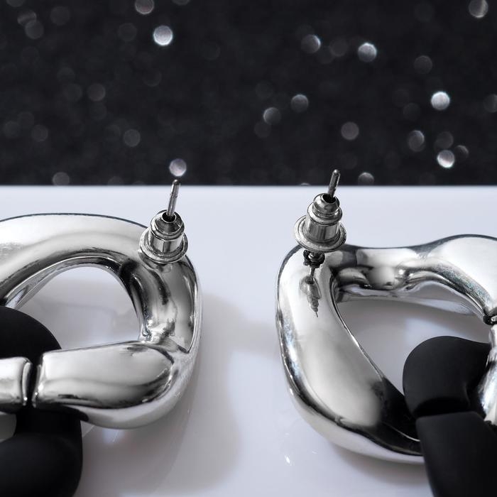 Серьги металл &laquo;Цепь&raquo; диагональ, 2 полых ромба, цвет серебристо-чёрный