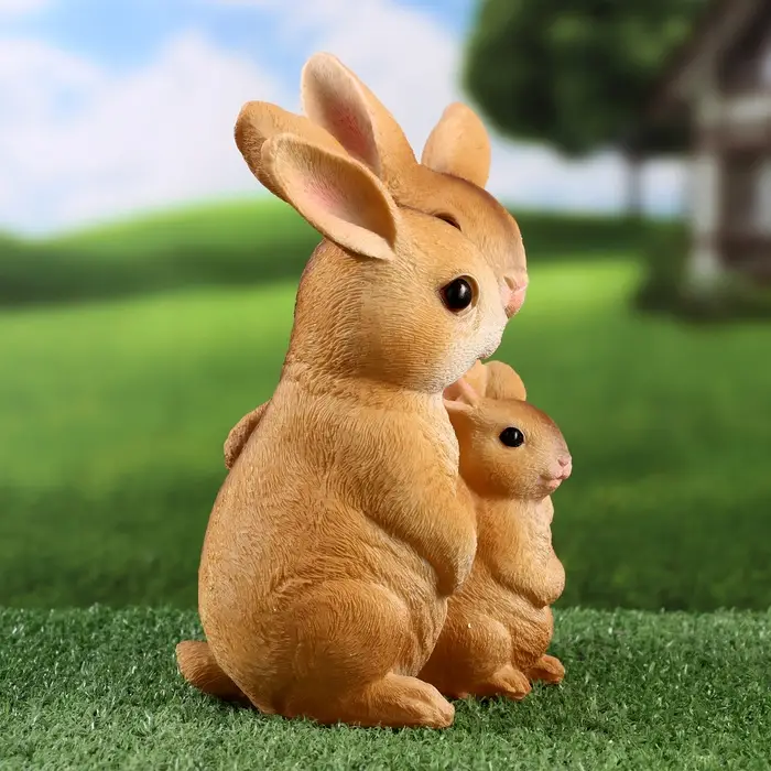 Фигурка "Семья зайцев" 11х15х23см ///