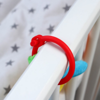 Растяжка - погремушка мягкая на кроватку/коляску &laquo;Лучшие друзья&raquo;, Крошка Я